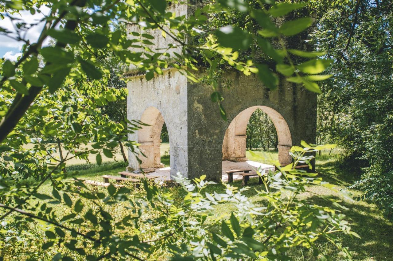 Chateau De Puissentut Bed & Breakfast Homps  Exterior foto